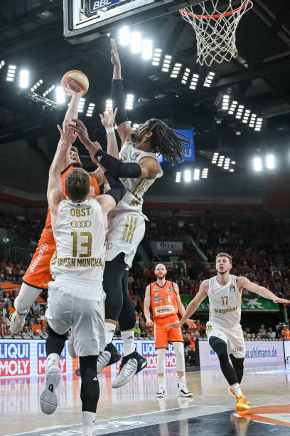 无论是申京 无论是申京