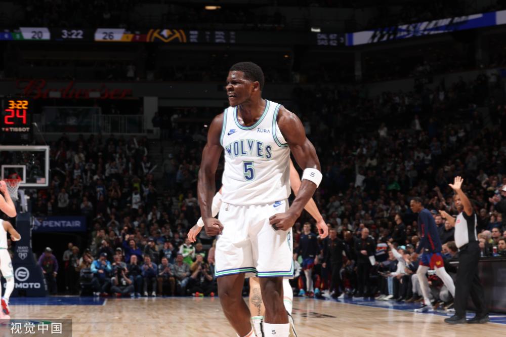 际游客涌入 际游客涌入